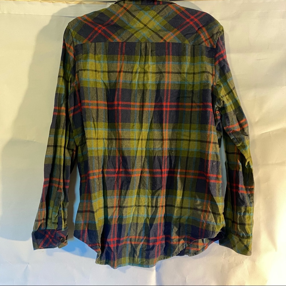 Pendleton Plaid Lightweight Button Down, Size Med - image 7